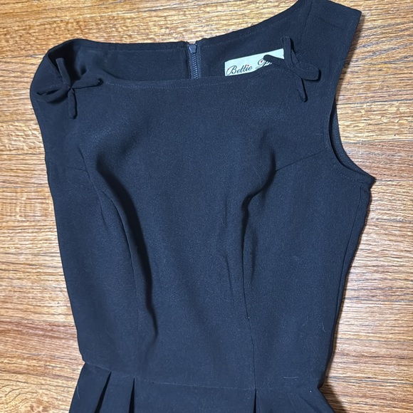 Bettie Page by Tatyana Vintage Style Black Pencil Dress - Picture 11 of 16